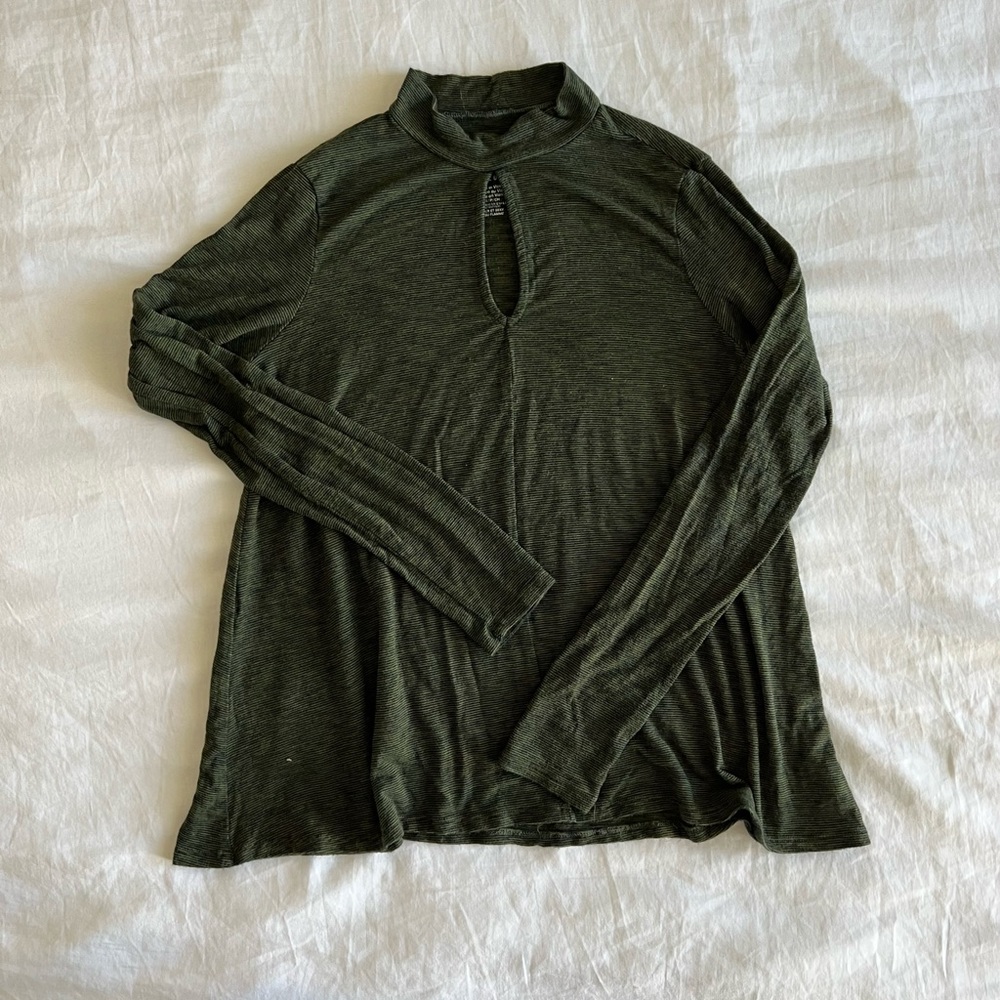 Mock neck long sleeve top
